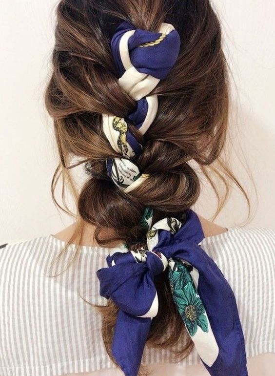 Acessórios para cabelo direto dos anos 90!